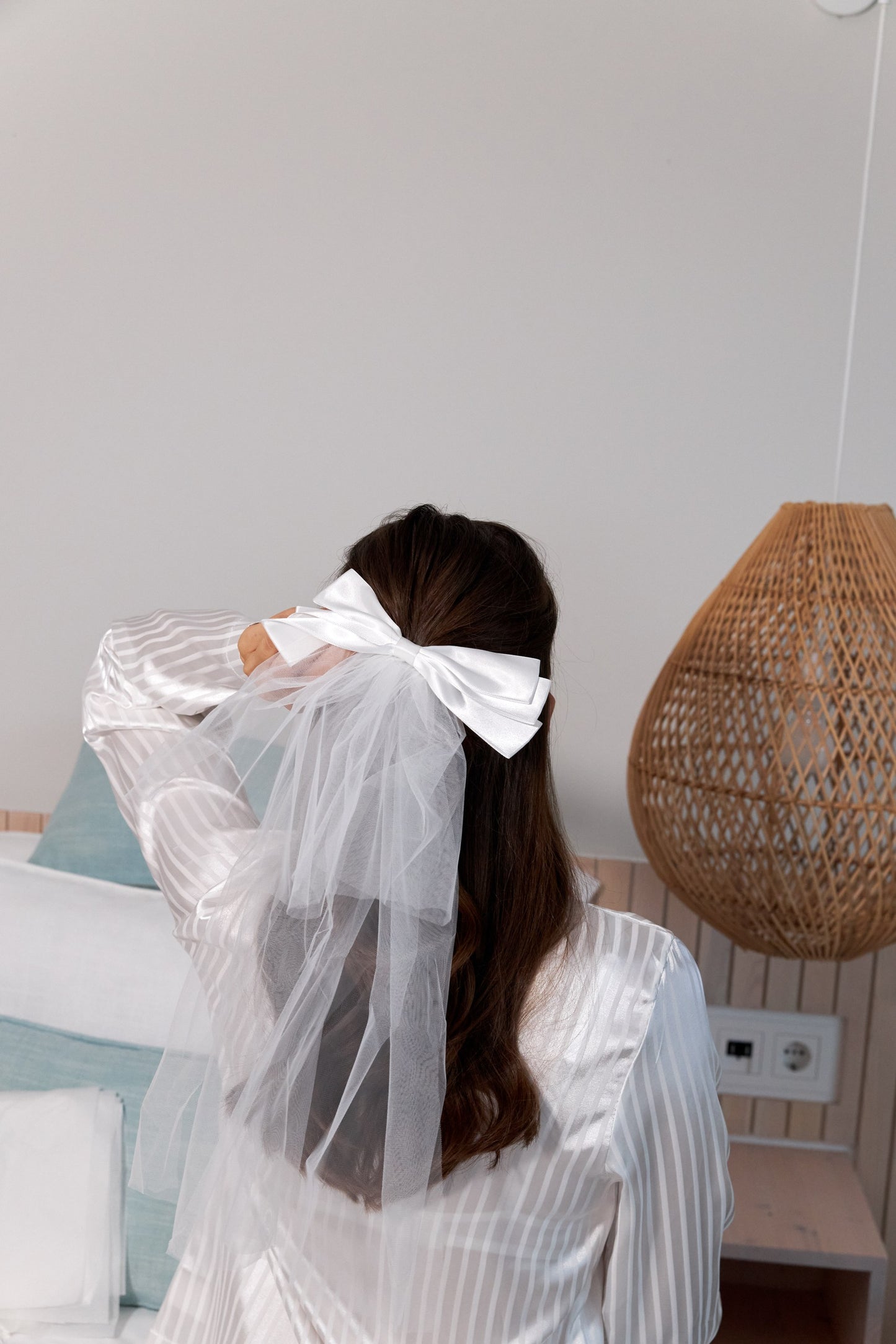 Conjunto de pijama de satén para novia de manga larga