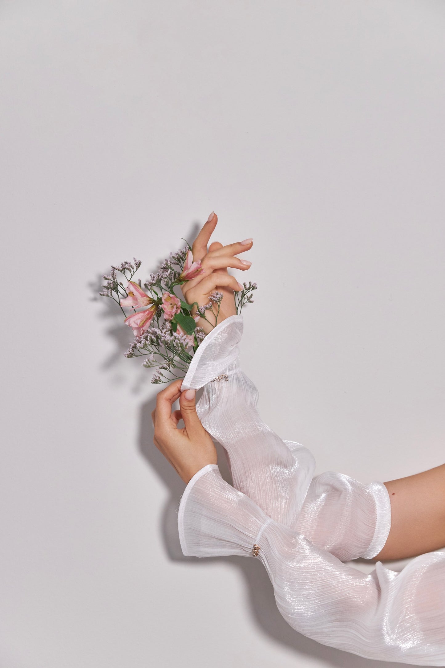 Mangas con love desmontables para vestidos de novia - blanco de satén, 50 cm